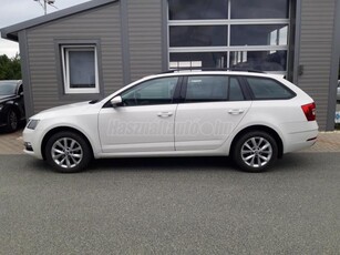 SKODA OCTAVIA Combi 1.6 CR TDI Style Magyarországi. első tulajdonosától! Rendszeresen 15ezerKm-ként szervizelt!