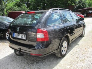 SKODA OCTAVIA Combi 1.8 TFSI Elegance 4x4