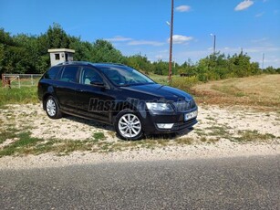 SKODA OCTAVIA Combi 2.0 CR TDI Elegance 4x4