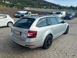 SKODA OCTAVIA Combi 2.0 CR TDI Style 4x4 DSG Új Gumik-Nagyszerviz!!