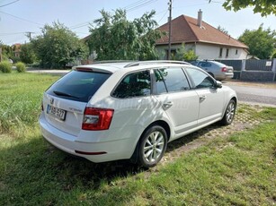 SKODA OCTAVIA Combi 2.0 CR TDI Style