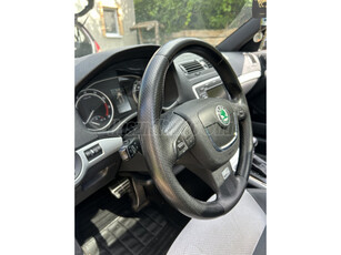 SKODA OCTAVIA Combi 2.0 TFSI RS