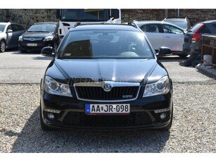 SKODA OCTAVIA Combi RS 2.0 CR TDI DPF EU5 NAVI - 2ZÓNÁS KLÍMA - BŐR - PREMIUM HIFI - R18