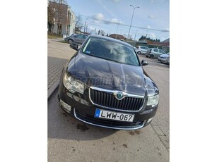 SKODA SUPERB 2.0 CR TDI Elegance 4x4