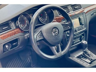 SKODA SUPERB 2.0 TSI Elegance DSG / Mo-i!/ Friss szerviz!/ 200le!/ 2. Tulaj!/ Vezetett SZK!/ Elektromos ülés/ Gyár