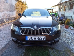 SKODA SUPERB Combi 1.6 CR TDI Elegance GreenLine