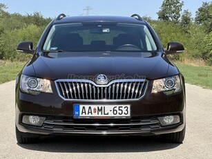 SKODA SUPERB Combi 2.0 CR TDI Elegance DSG PDC-NAVI-ÜLÉSFŰTÉS-XENON-MULTIKORMÁNY-TÉLI/NYÁRI GUMIKKAL-KÉT KULCS!