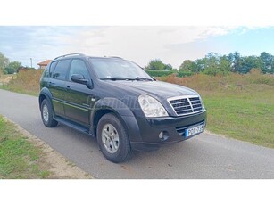 SSANGYONG REXTON 2.7 270 XVT Premium (Automata) 3.2T vonóhorog. 2 gyári kulcs. Friss Műszaki