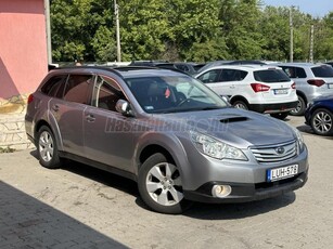 SUBARU OUTBACK 2.0 D Comfort MAGYAR FULL BI-XEN 17K HOROG PDC 4X4 ELBŐR TETŐ TEMP 195EKM FÜL 2XDKLÍMA HIFI E5