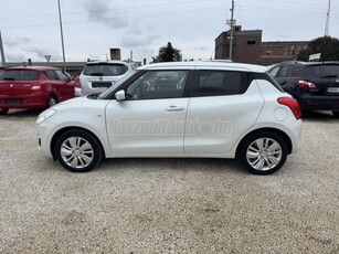 SUZUKI SWIFT 1.2 Dualjet GL+ ROZSDAMENTES LEINFORMÁLHATÓ GYÖMGYHÁZFEHÉR