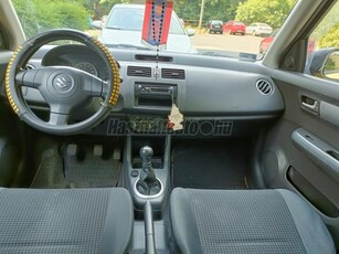 SUZUKI SWIFT 1.3 GLX