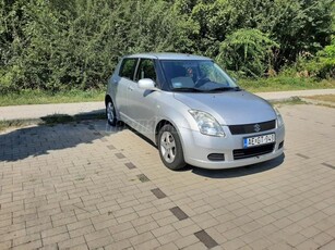 SUZUKI SWIFT 1.3 GLX CD AC