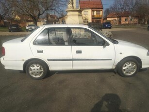 SUZUKI SWIFT Sedan 1.3 16V GL MA