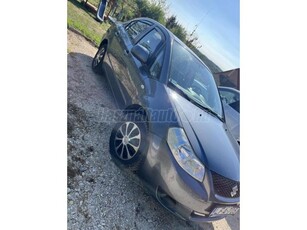 SUZUKI SX4 1.5 GC AC metál Limitált