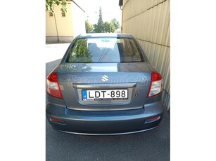 SUZUKI SX4 Sedan 1.6 GLX AC