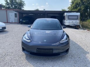 TESLA MODEL 3 Long Range AWD (Automata) GYÁRI GARANCIÁS AKKUMULÁTOR.KIFOGÁSTALAN ÁLLAPOTÚ.LEVEHETŐ VONÓHOROG