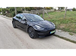 TESLA MODEL 3 Standard Range Plus Aut