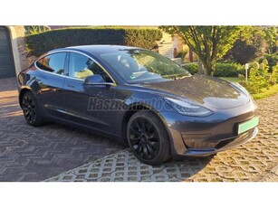 TESLA MODEL 3 Standard Range Plus Aut