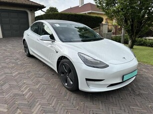 TESLA MODEL 3 Standard Range Plus Aut