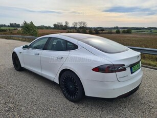 TESLA MODEL S 85 (Automata)