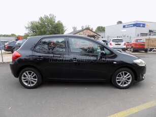 TOYOTA AURIS 1.33