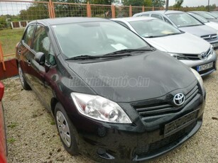 TOYOTA AURIS 1.33 Luna