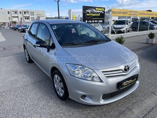 TOYOTA AURIS 1.33 Style S-mentes! Végig Sz.könyv!