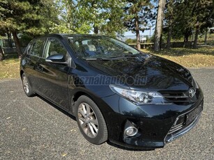 TOYOTA AURIS 1.4 D-4D Live 92e km. kamera. Navi. ül.fűtés