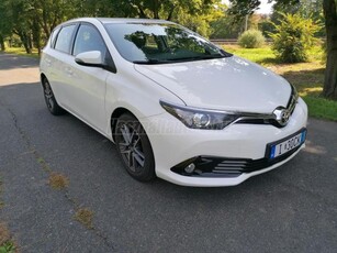 TOYOTA AURIS 1.4 D-4D Live Plus