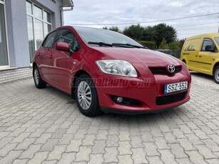 TOYOTA AURIS 1.4 D-4D Luna 2009