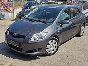 TOYOTA AURIS 1.4 D-4D Luna 2009 Vezetett szervizkönyv