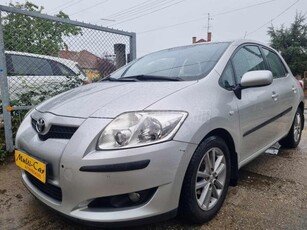 TOYOTA AURIS 1.4 D-4D Luna KIFOGÁSTALAN ÁLLAPOT!!MAGYARORSZÁGI MÁSODIK TULAJDONOSTÓL!!