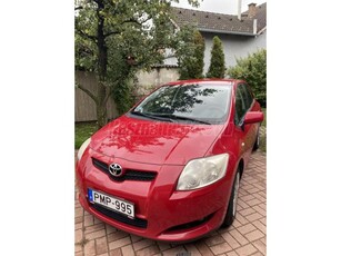 TOYOTA AURIS 1.4 Luna