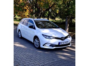 TOYOTA AURIS 1.6 D-4D Active