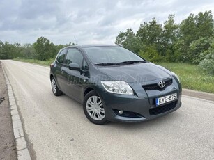 TOYOTA AURIS 1.6 Luna