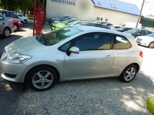 TOYOTA AURIS 1.6 MEGKÍMÉLT ! 130 E. Km-el!FRISS SZERVÍZ!