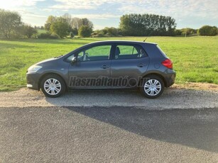 TOYOTA AURIS 1.6 Sol