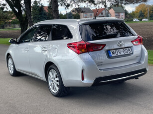 TOYOTA AURIS 1.6 Style