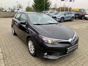 TOYOTA AURIS 1.8 HSD Active MY17 Trend (Automata) Mo-i. márkaszevizes történet. kedvező THM 10.5%-tól