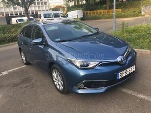 TOYOTA AURIS 1.8 HSD Executive TSS (Automata)