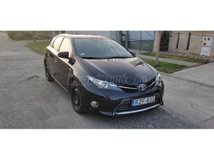 TOYOTA AURIS 1.8 HSD Lounge (Automata)