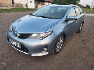 TOYOTA AURIS 1.8 HSD Lounge (Automata)