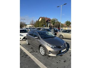 TOYOTA AURIS 1.8 HSD Lounge (Automata) JBL Skyview Xenon Park.Assist Kamera Ülésfűtés