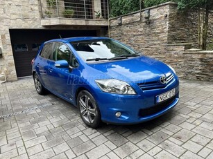 TOYOTA AURIS 2.0 D-4D DPF Sol