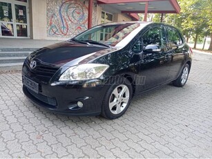 TOYOTA AURIS 2.0 D-4D DPF Sol Executive