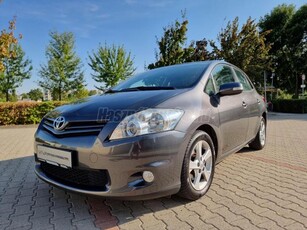 TOYOTA AURIS 2.0 D-4D DPF Style