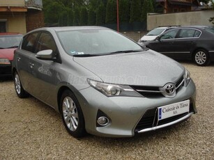 TOYOTA AURIS 2.0 D-4D DPF Style MAGYAR RENDSZÁMOS ÉS OKMÁNYOS