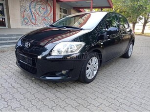 TOYOTA AURIS 2.0 D-4D Executive