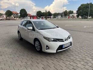 TOYOTA AURIS 2.0 D-4D Limited 133 E-KM.SZÉP ÁLLAPOTBAN