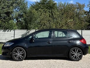 TOYOTA AURIS 2.2 D-4D Premium Active XENON! TEMPOMAT! Ü.FŰT.!